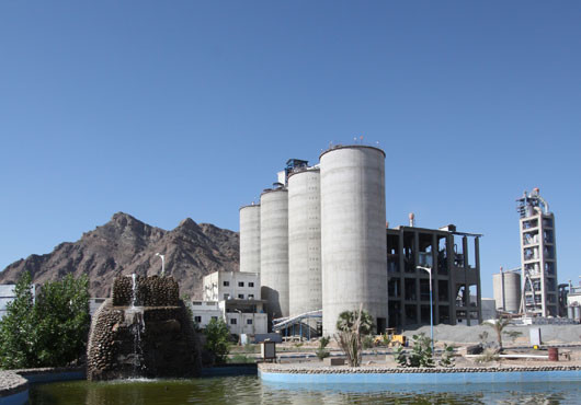 ما هي أشهر مصانع الإسمنت اليمنية؟